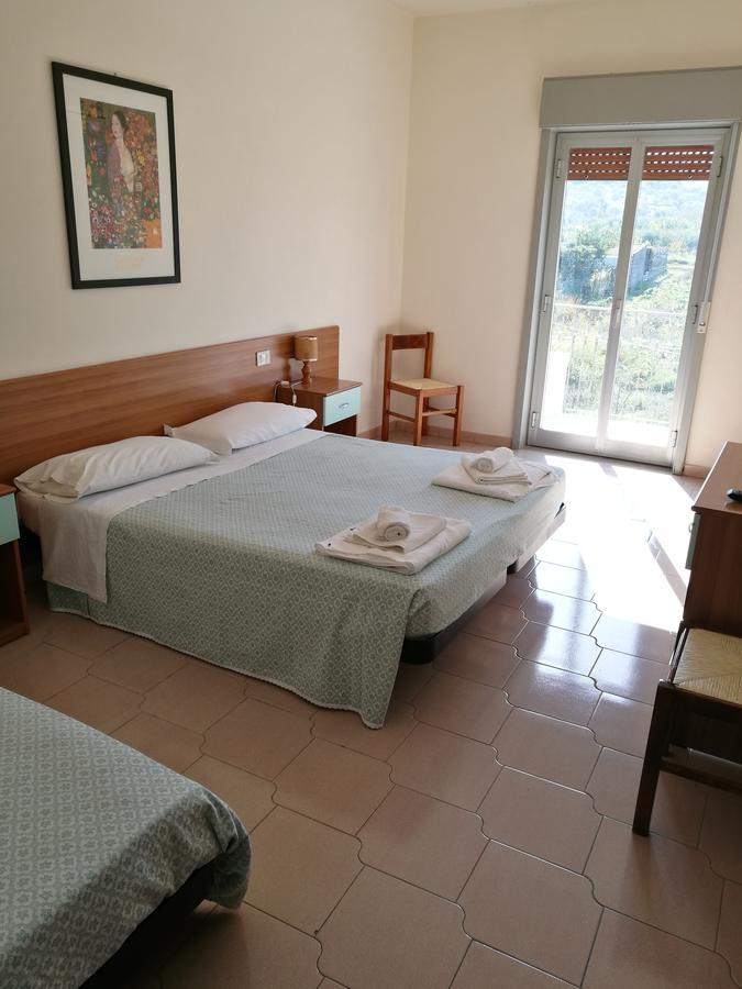 Hotel Royal Cattafi San Filippo del Mela Extérieur photo